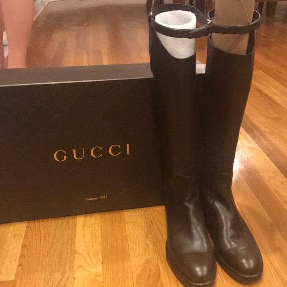 Brown Gucci Riding Boots - Picture 2 of 7